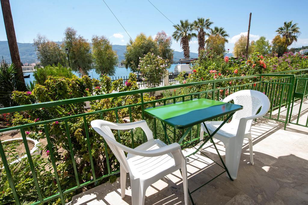 Matrona Apartments Poros Town Exterior photo