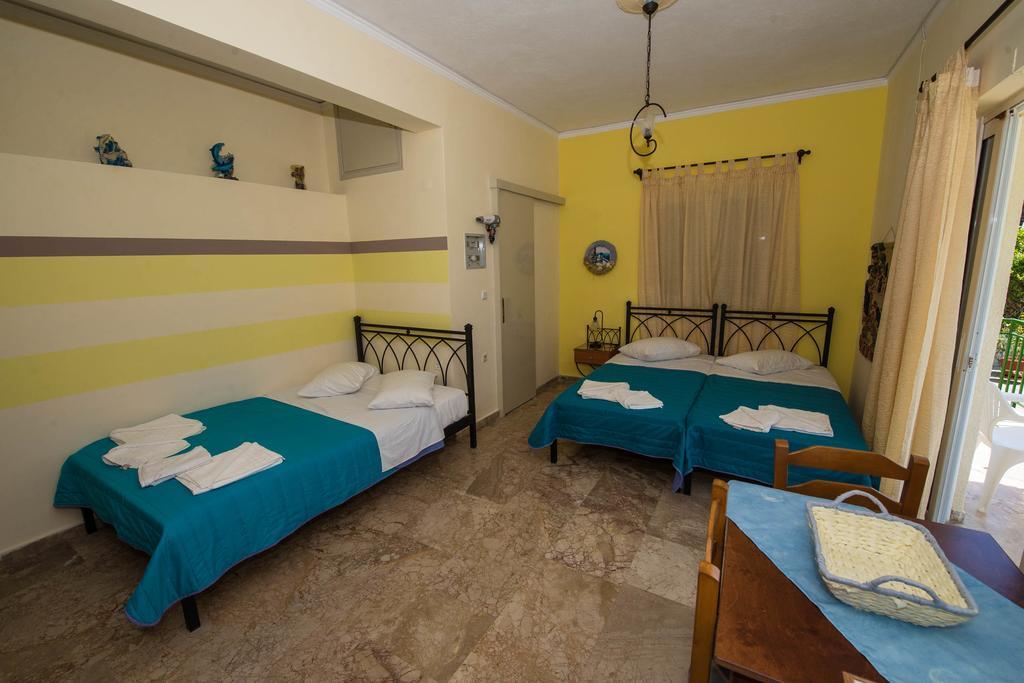 Matrona Apartments Poros Town Exterior photo
